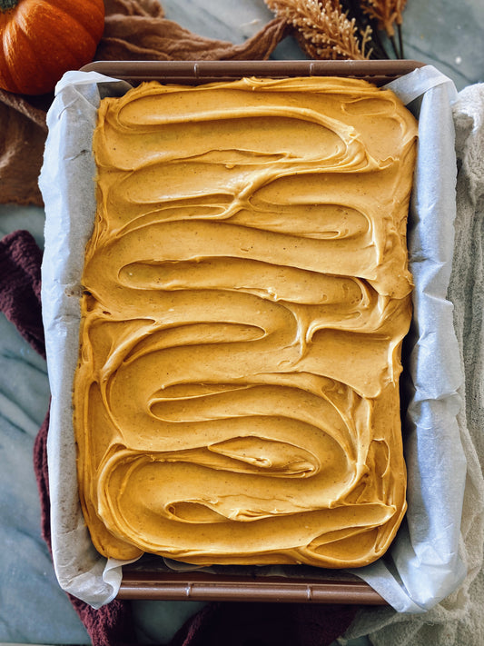 easy pumpkin bars using Whipzi™ pumpkin spice flavor powdered sugar for any pumpkin spice easy recipe lover