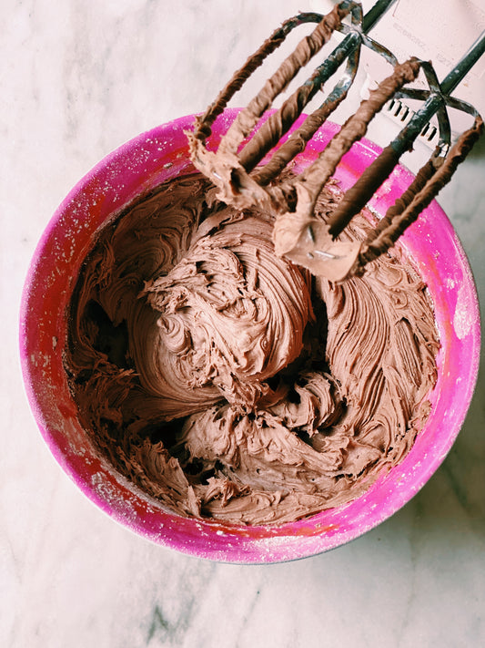 2 INGREDIENT CHOCOLATE BUTTERCREAM FROSTING