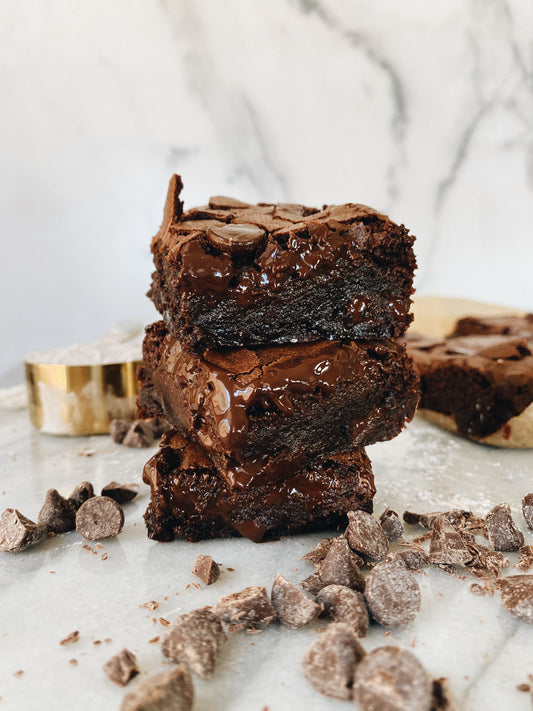Easy chocolate brownies from scratch 