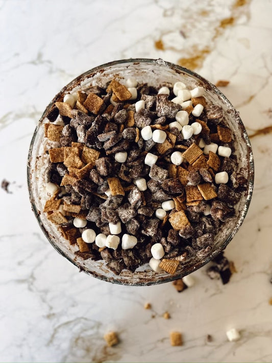 S'mores Muddy Buddies: The Ultimate No-Bake Treat!